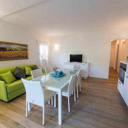 Residenze Dei Fiori Villa Porto Rotondo Buitenkant foto