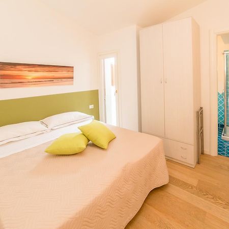 Residenze Dei Fiori Villa Porto Rotondo Buitenkant foto
