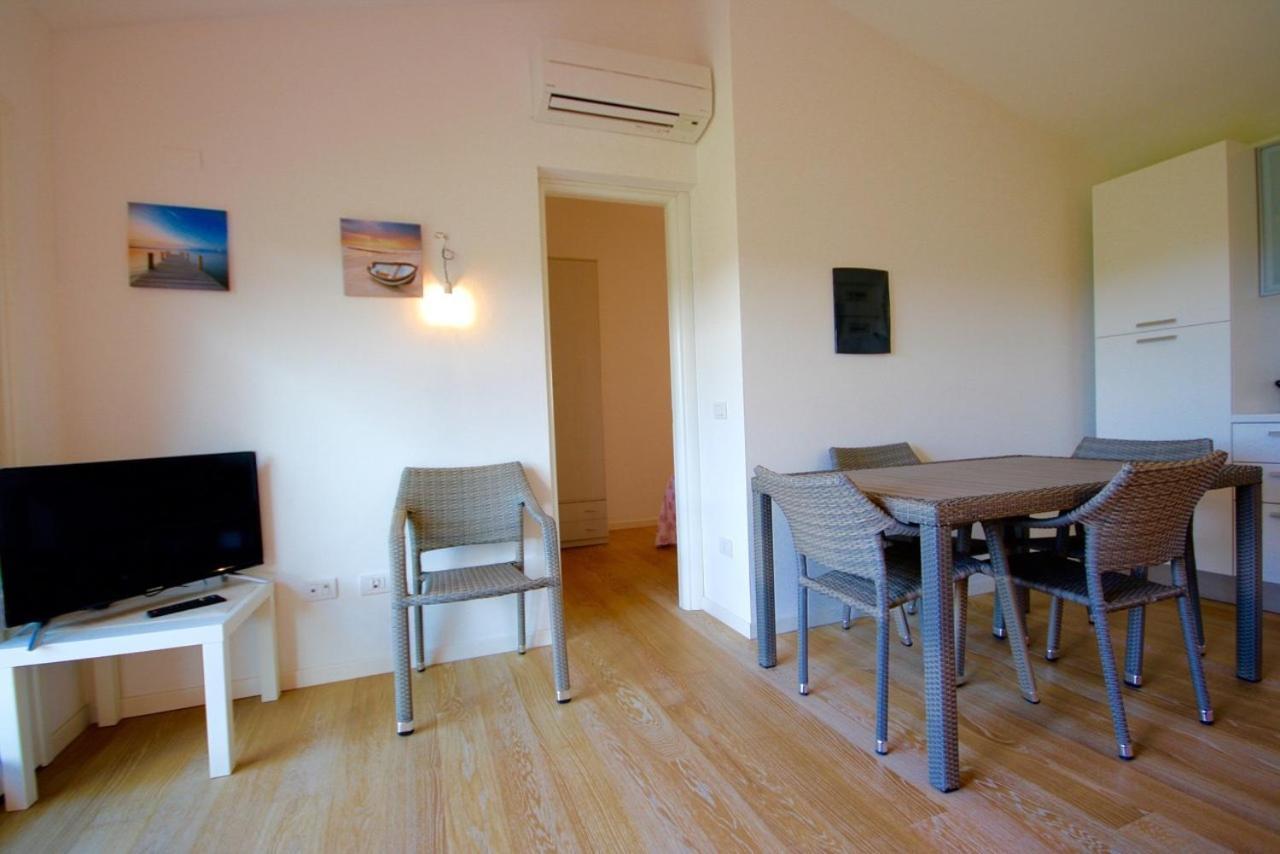 Residenze Dei Fiori Villa Porto Rotondo Kamer foto