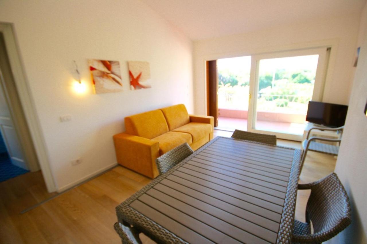 Residenze Dei Fiori Villa Porto Rotondo Kamer foto