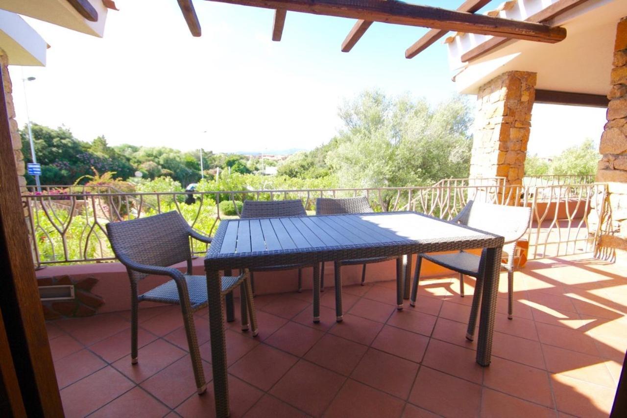 Residenze Dei Fiori Villa Porto Rotondo Kamer foto