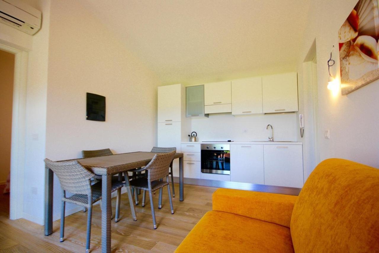 Residenze Dei Fiori Villa Porto Rotondo Kamer foto