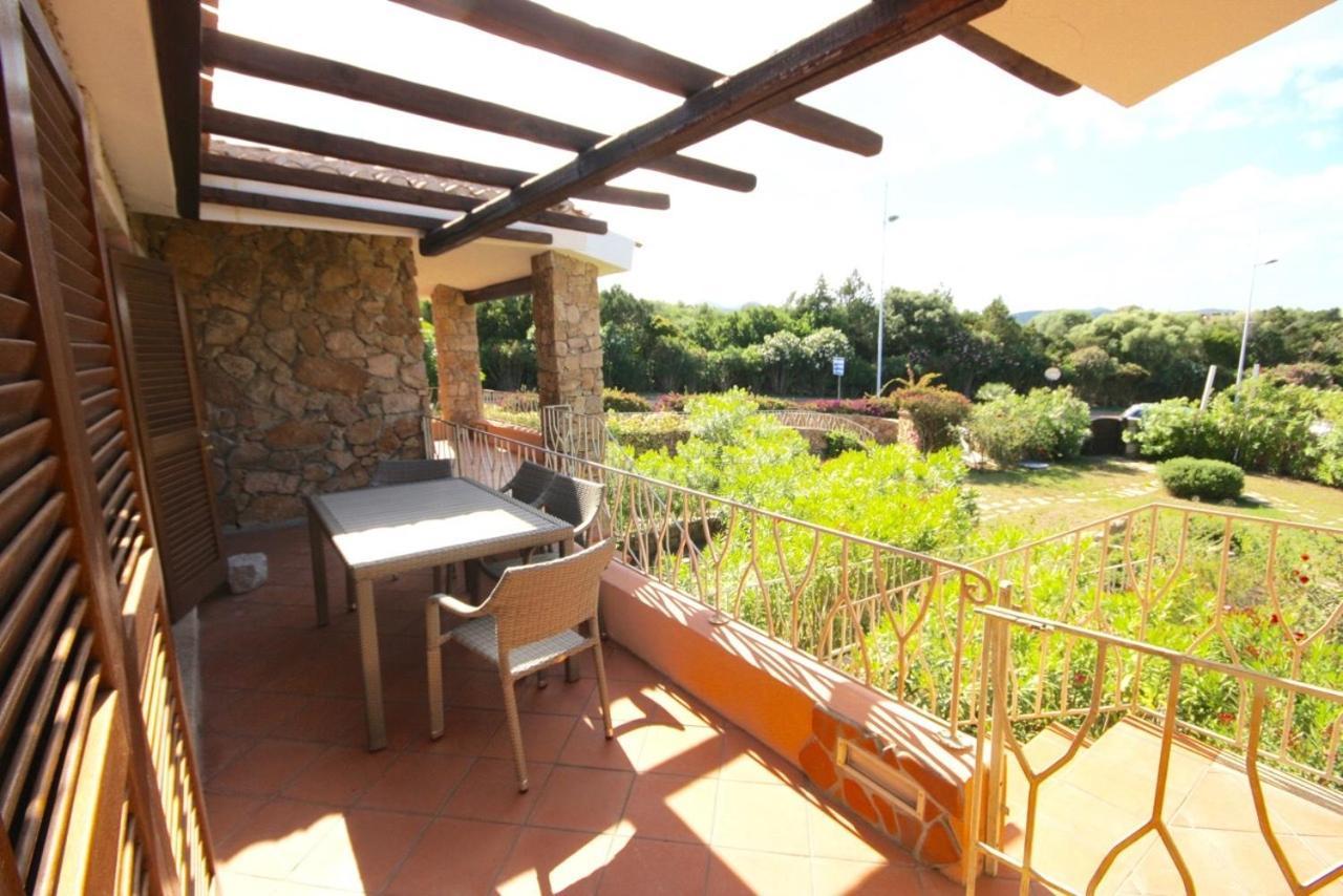Residenze Dei Fiori Villa Porto Rotondo Kamer foto