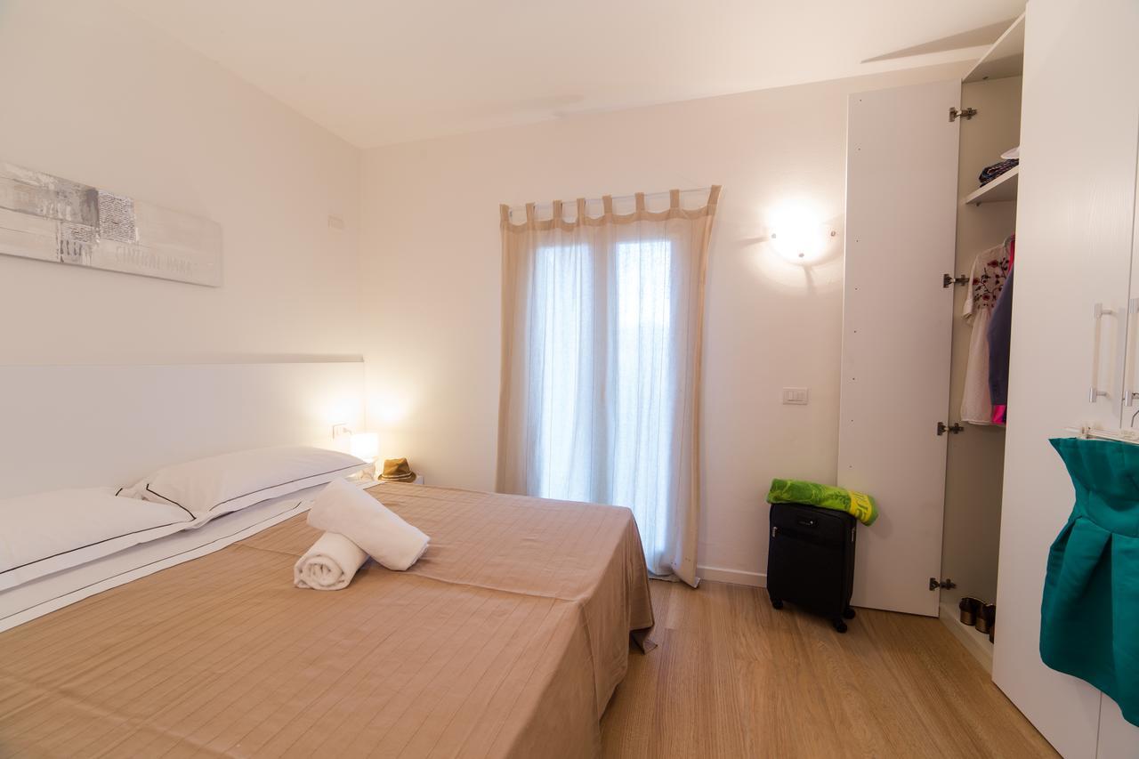 Residenze Dei Fiori Villa Porto Rotondo Buitenkant foto