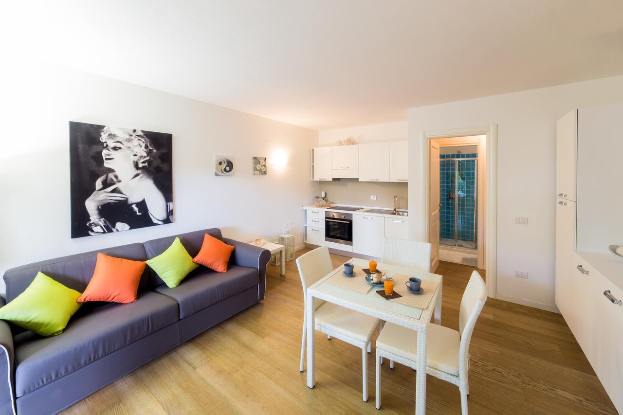 Residenze Dei Fiori Villa Porto Rotondo Buitenkant foto