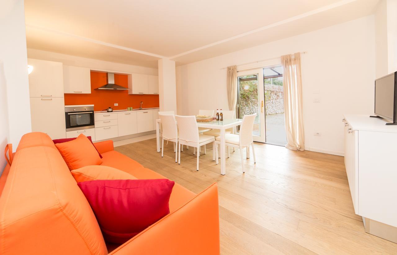 Residenze Dei Fiori Villa Porto Rotondo Buitenkant foto